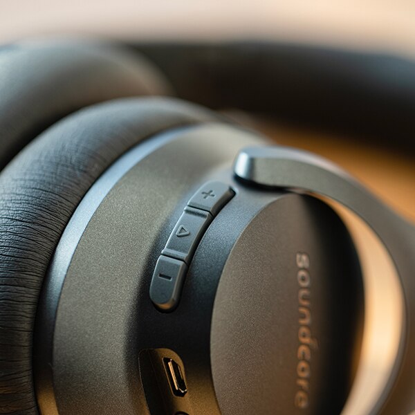 Wireless Long Playtime Waterproof Headphones