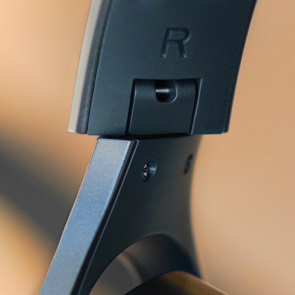 Wireless Long Playtime Waterproof Headphones